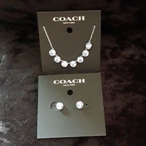 NWT Crystal Link Necklace